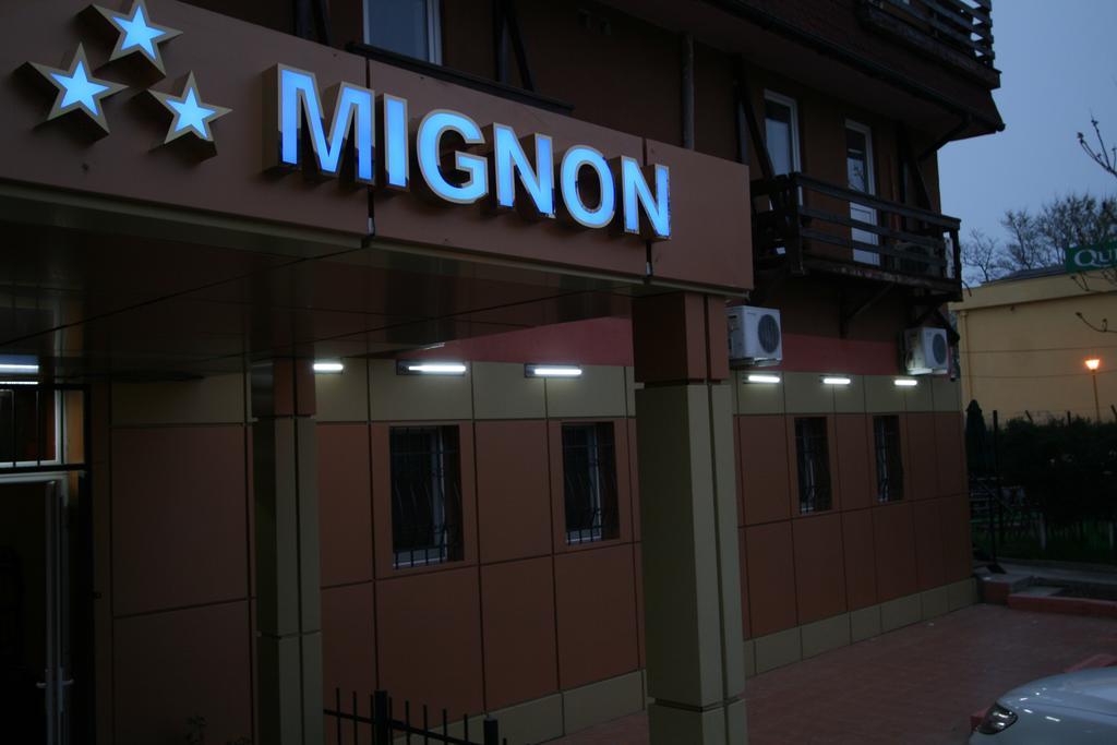 Hotel-Hostel Mignon Mamaia -Private Rooms With Free Parking Exterior photo