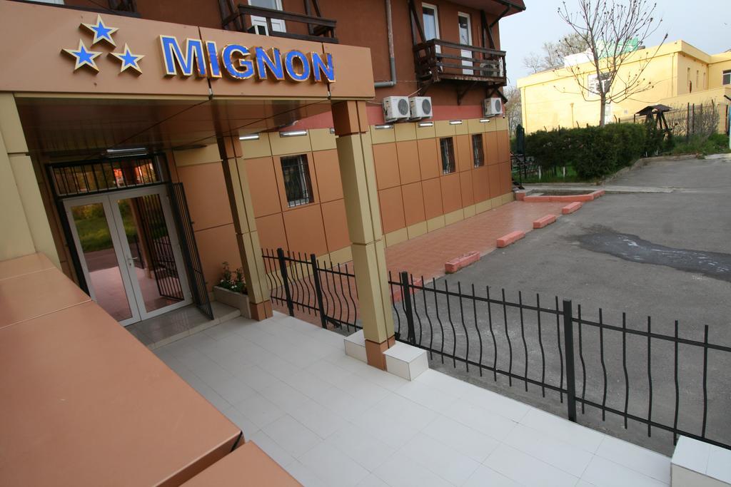 Hotel-Hostel Mignon Mamaia -Private Rooms With Free Parking Exterior photo